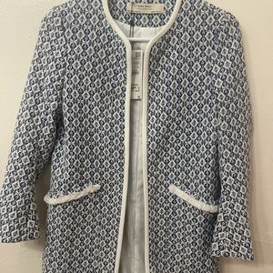 Brand new- never worn Mid thigh length fall/spring season - sold by Zara